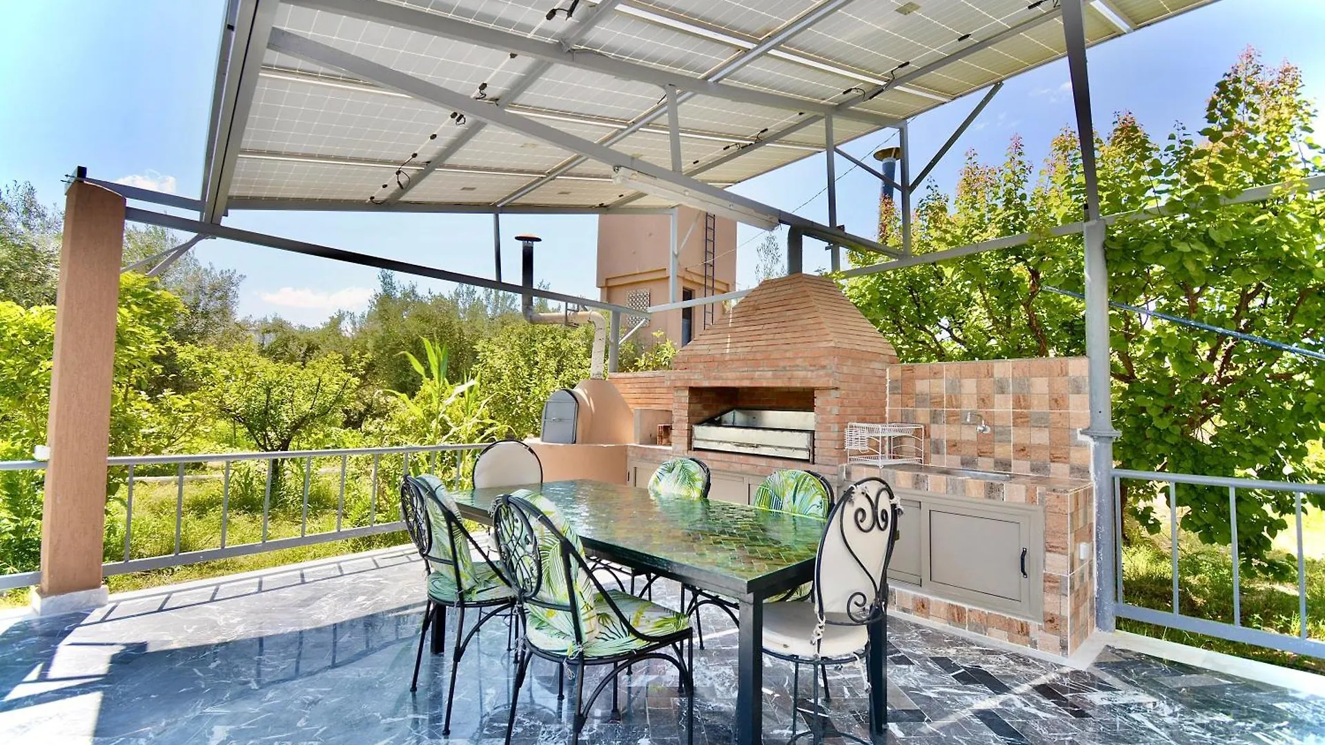 Ferme De Vacances Avec Une Grande Villa A Marrakech Marakéš Maroko