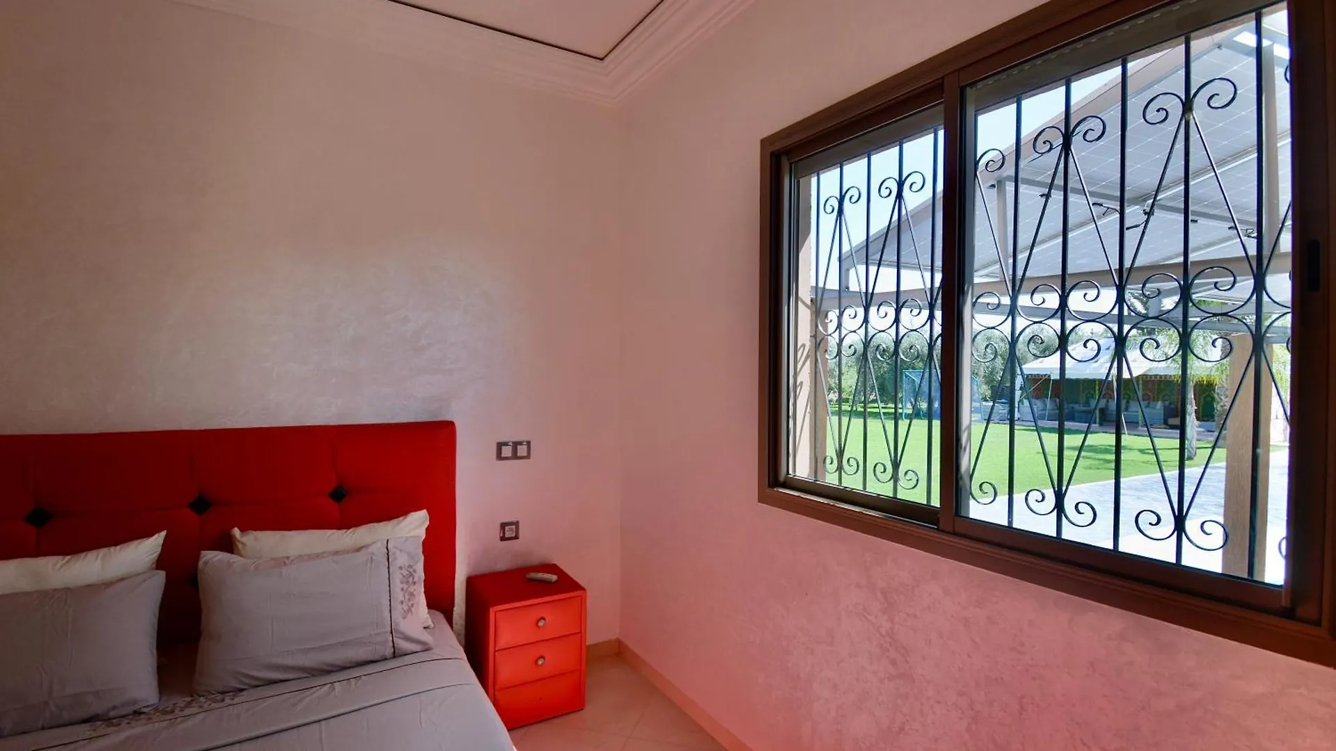 Ferme De Vacances Avec Une Grande Villa A Marrakech Marakéš