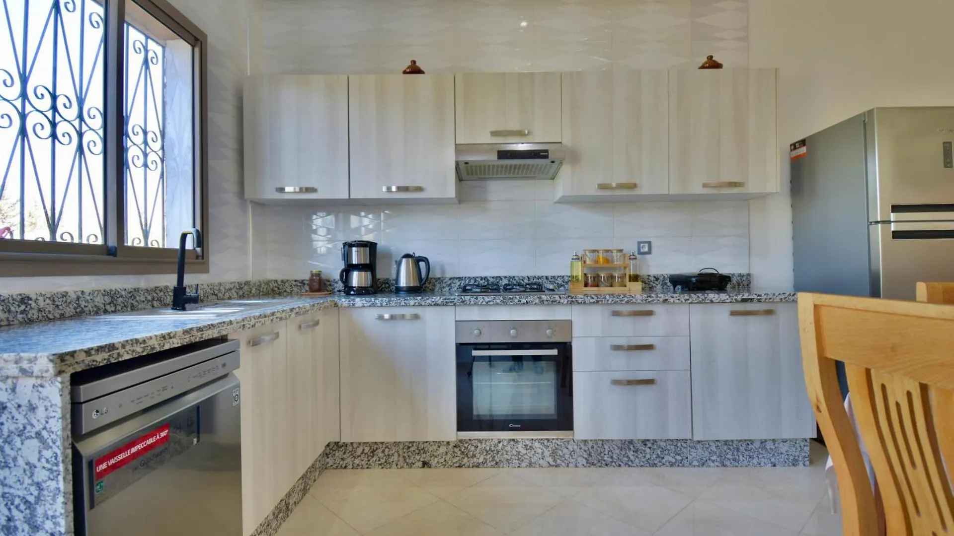 Ferme De Vacances Avec Une Grande Villa A Marrakech Marakéš Maroko