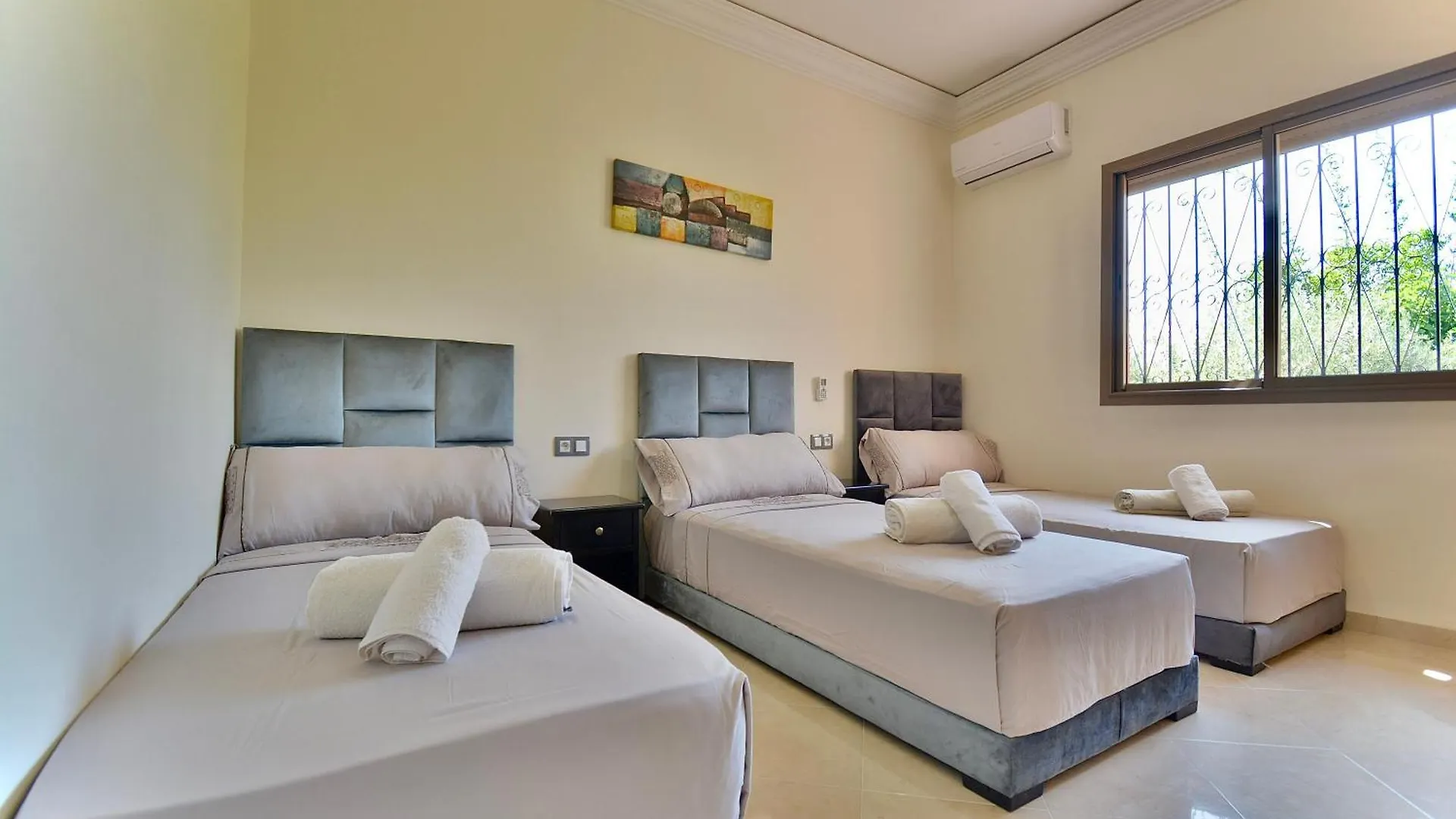 Ferme De Vacances Avec Une Grande Villa A Marrakech Marakéš